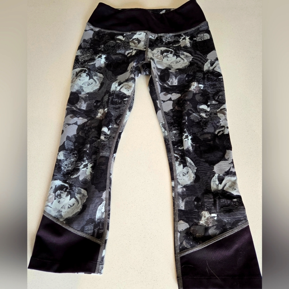 The North Face Women's Cropped Leggings